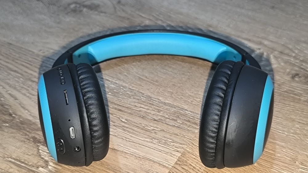 Наушники Celebrat a23