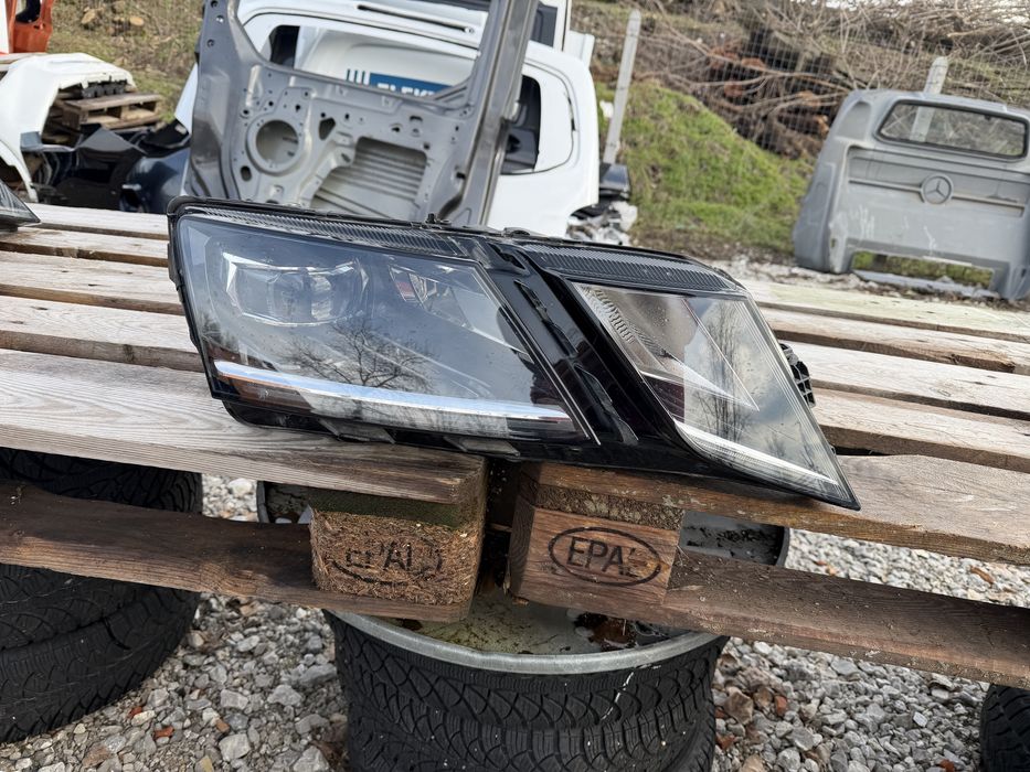 Фар Skoda Octavia 3