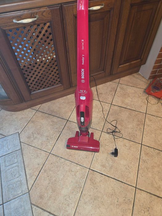 Прахосмукачка безкабелна Bosch serie 2