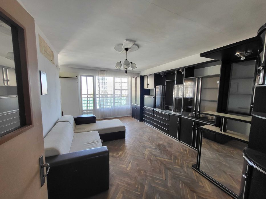 Продава многостаен в гр.Паза