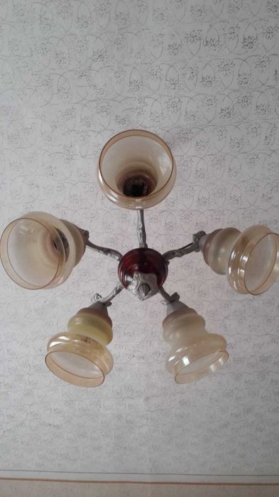 candelabru - lustra - cu bec clasic dulie E27 - oferta