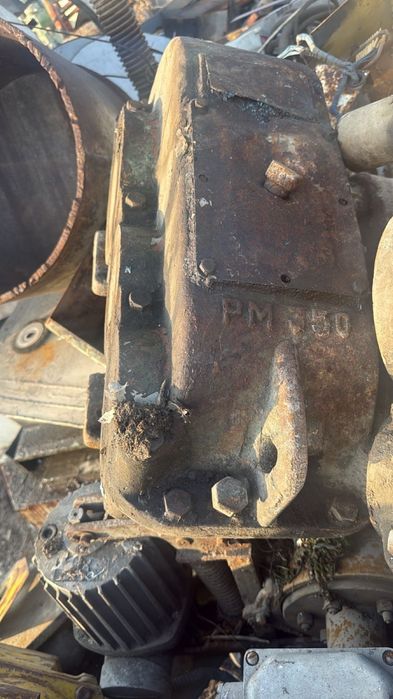 Редуктора тельферы двигатель