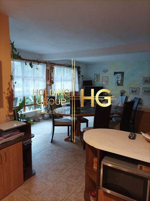 Къща в Варна-к.к. Св.Св. Константин и Елена площ 350 цена 420000