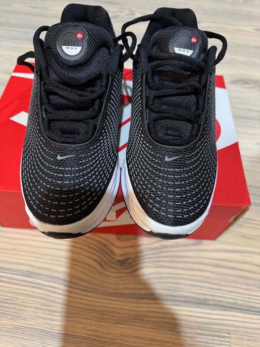 Оригинални дамски маратонки Nike air