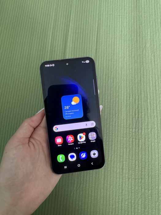 Samsung S23Fe.