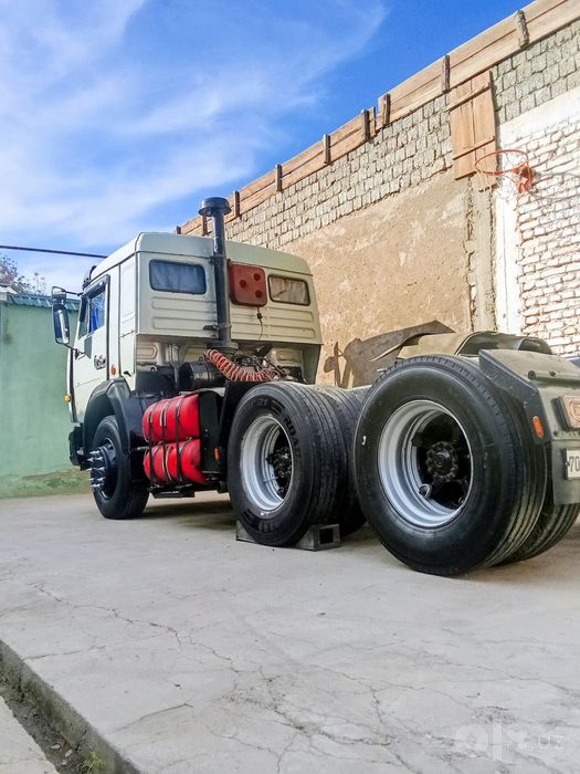 Камаз тягачь 1989 йил.