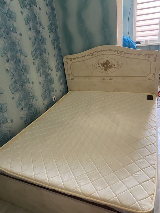 спальняя кровать