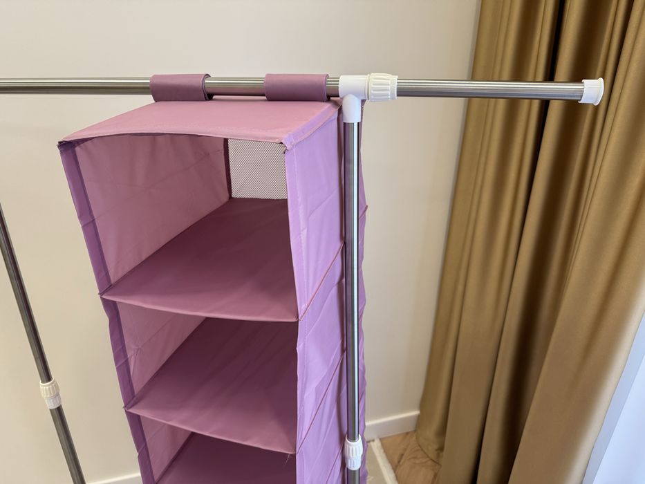 Продам вешалку с полками