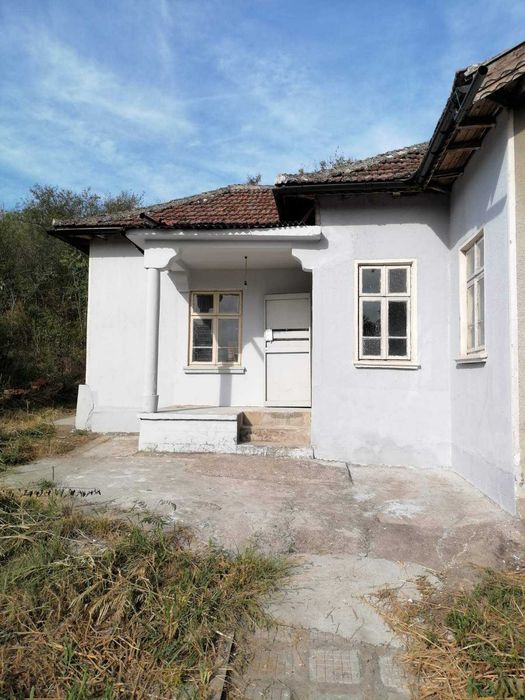 Продава КЪЩА област Плевен, с. Крушовене