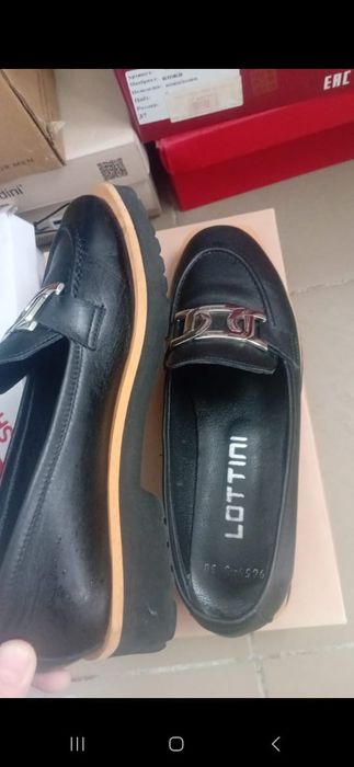 Продаётся женская обувь