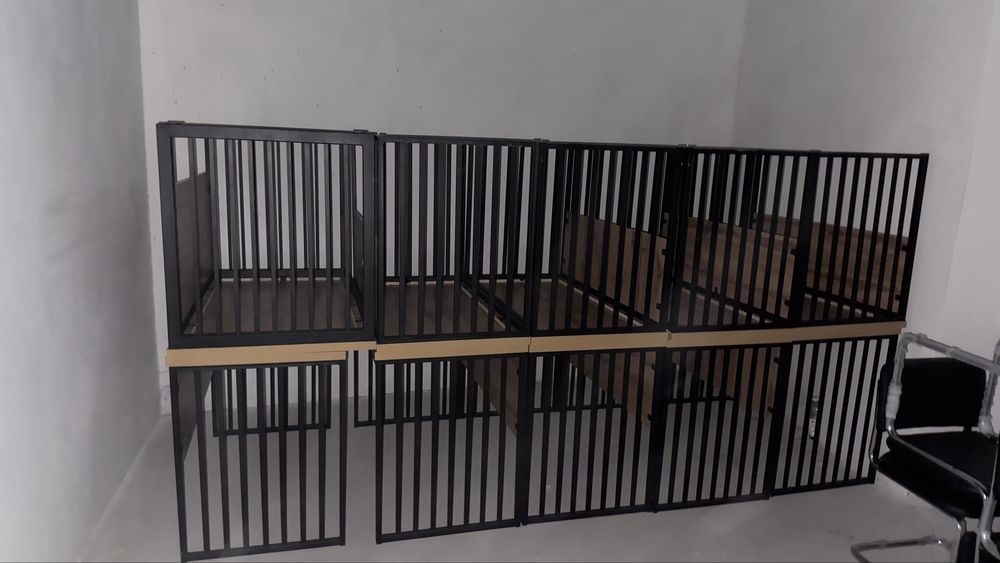 Parta loft uslubida stullari bilan sotiladi