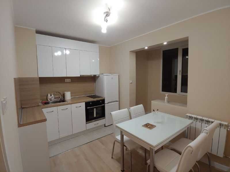 Дава се под наем Тристаен апартамент в София, Дружба 1 - 95 кв.м за 473.79 € - Снимка #4