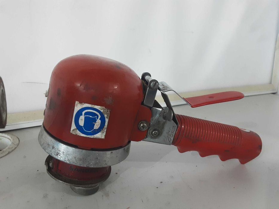 Пневматична полираща машина