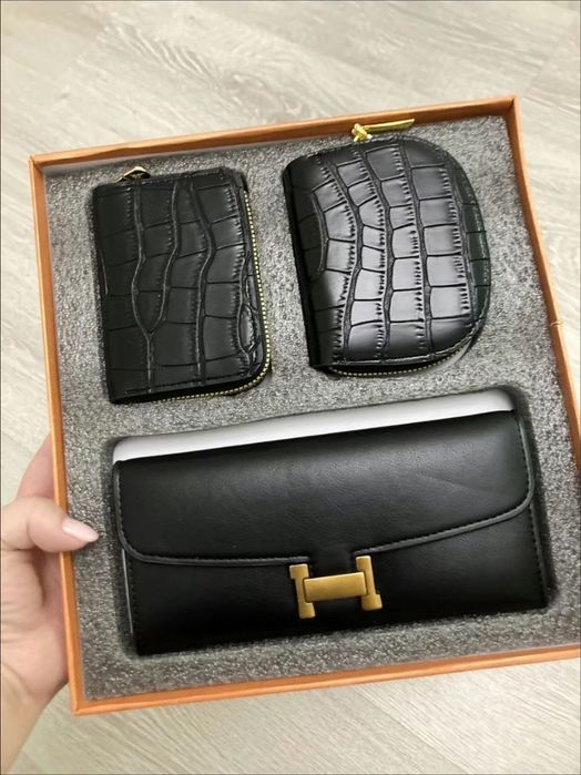 Nozik didli ayollar uchun bayramona sovg'a. Karobkada.