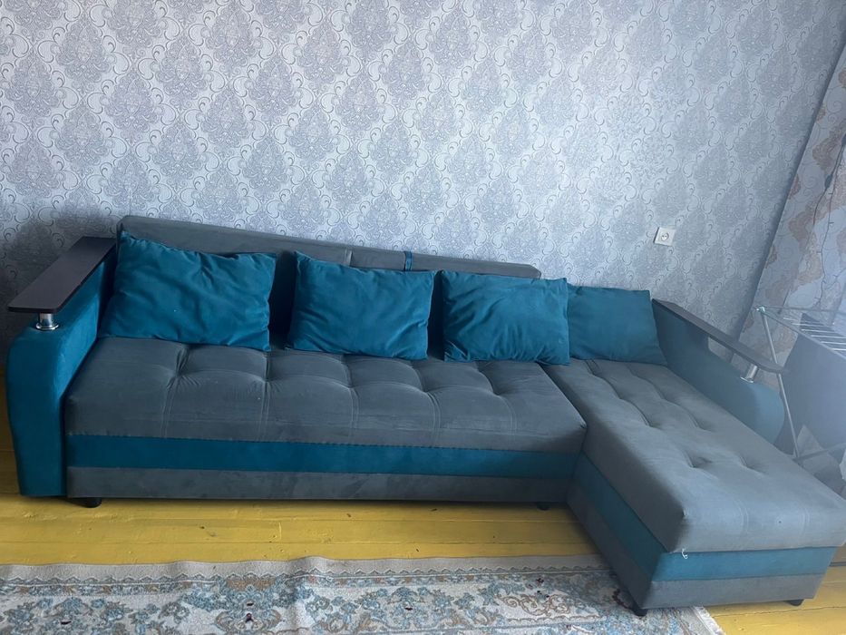 Продам диван в отличном состоянии