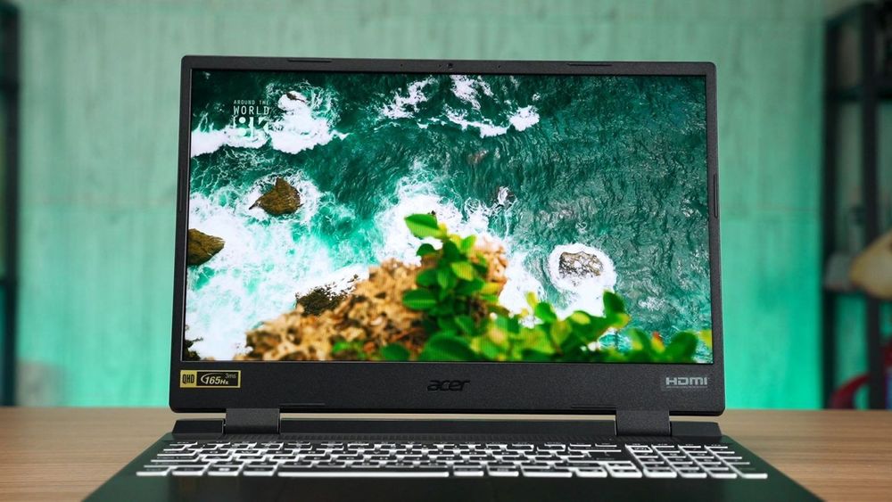 Геймърски лаптоп RTX 3070, Ryzen 7 6800H, 32GB DDR5