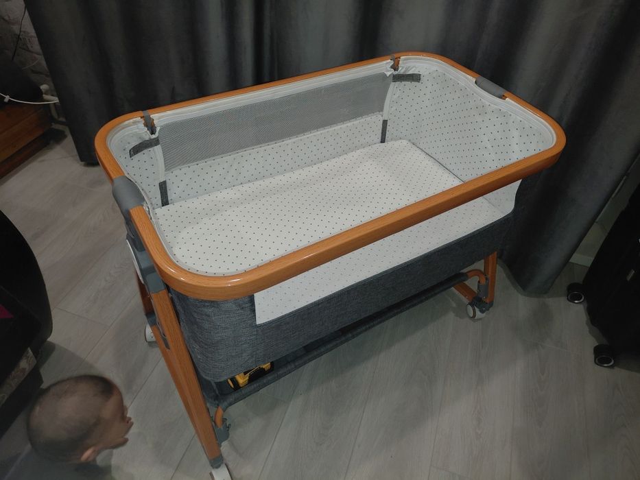 Продам детскую манеж кровать