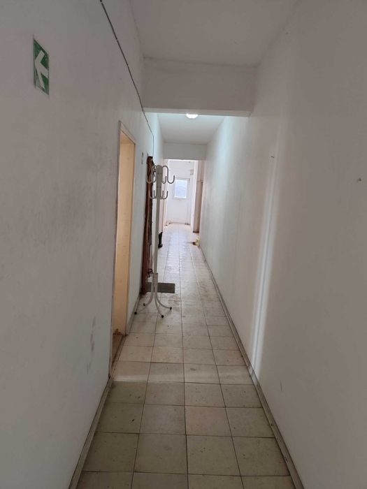 Дава се под наем Склад в София, 7-ми 11-ти километър - 300 кв.м за 1500 € - Снимка #11