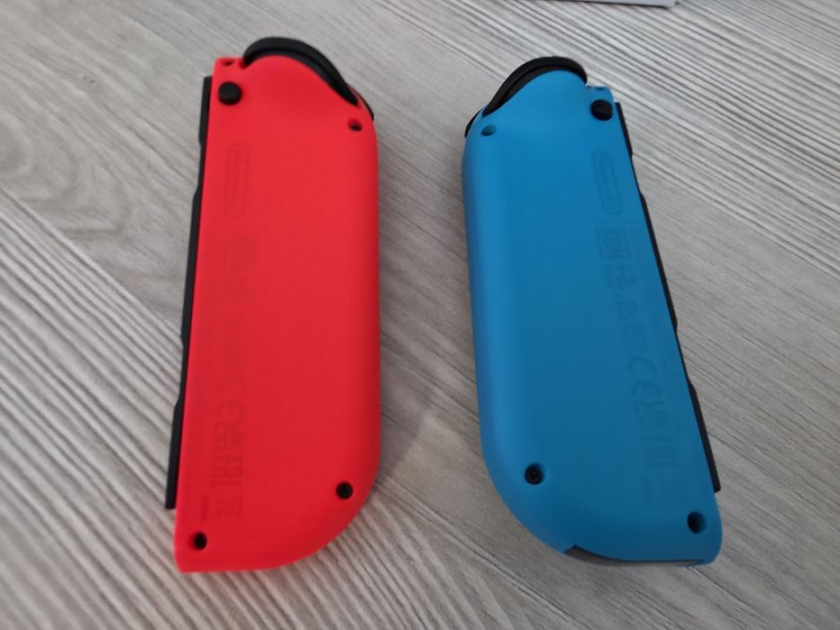 Set Nintendo Joycons, rosu-albastru, noi