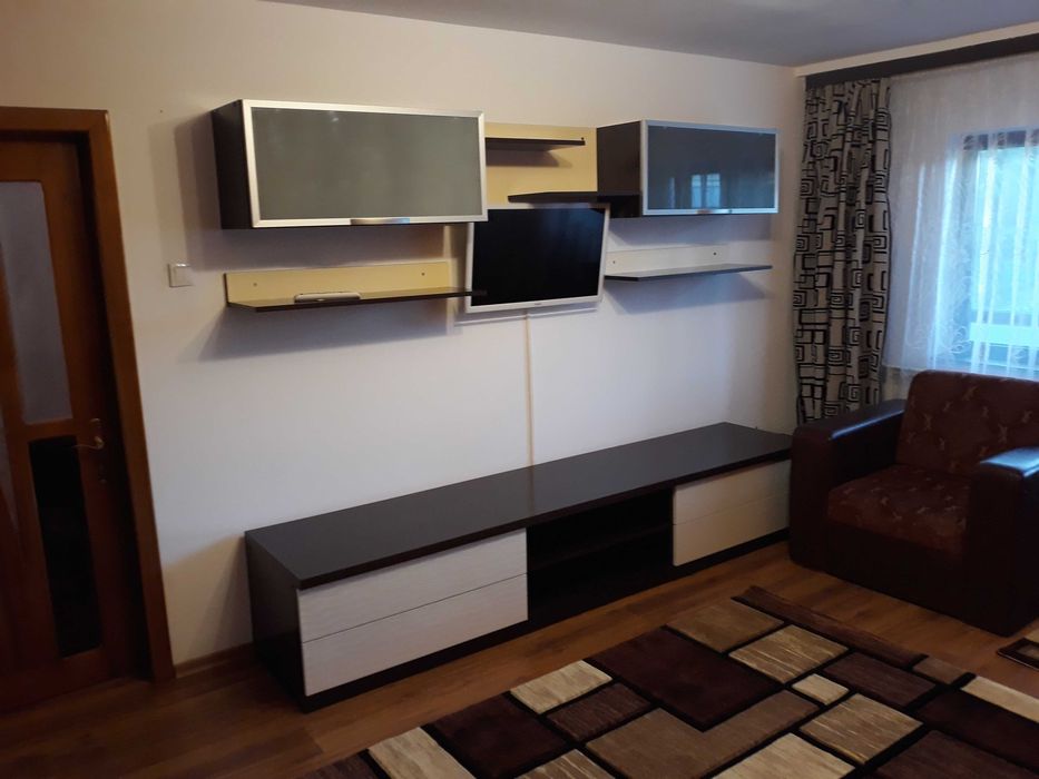 inchiriez apartament 2 camere