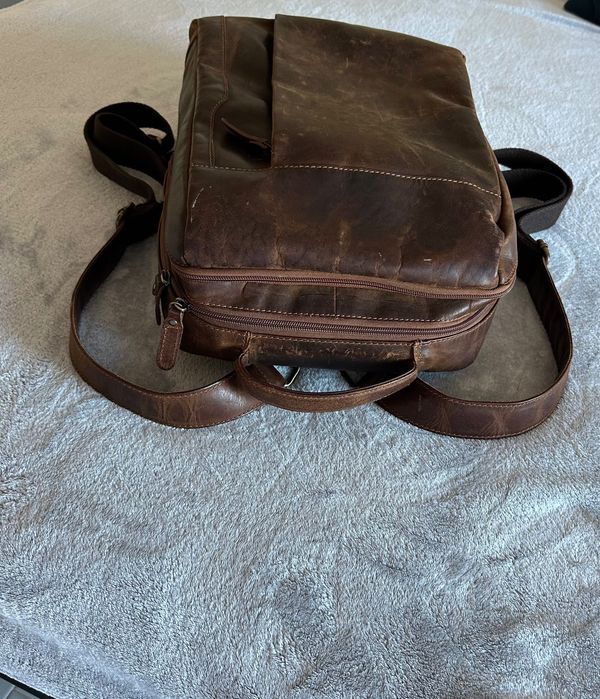 Rucsac din piele naturală