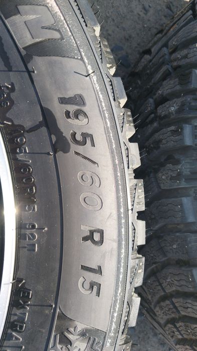 Продам зимние шины