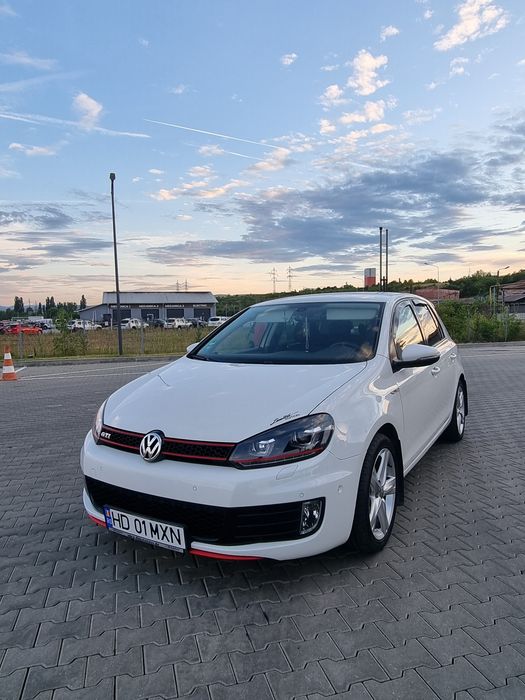 Volkswagen Golf 6 1.2 TSI 105 cp TEAM 6 trepte benzina