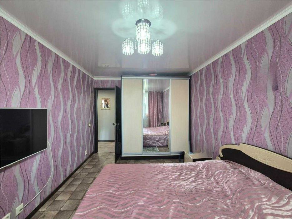 Продам 4 комн квартиру ул./ планировки