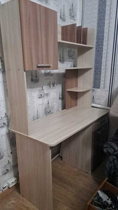 Двухъярусная кровать с лестницей