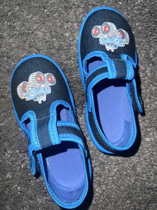 Нови детски пантофи