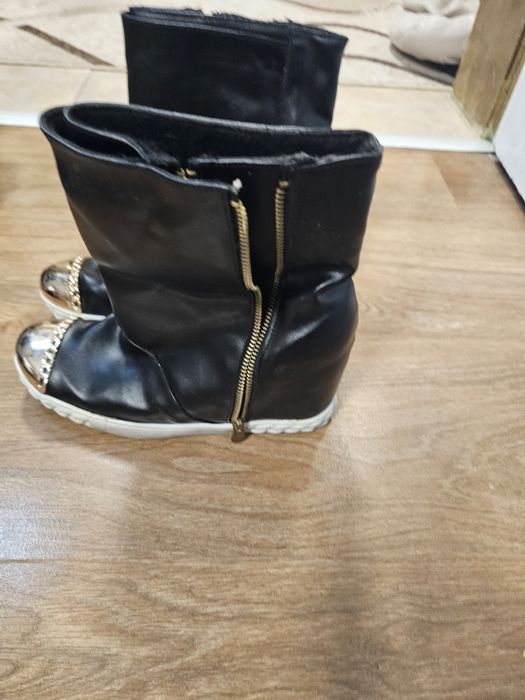 Обувки на добри цени