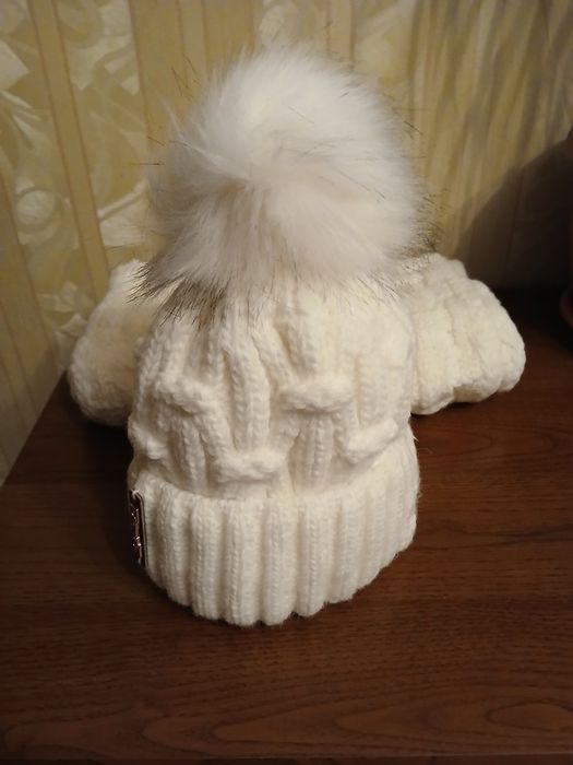 Продам шапку и снуд