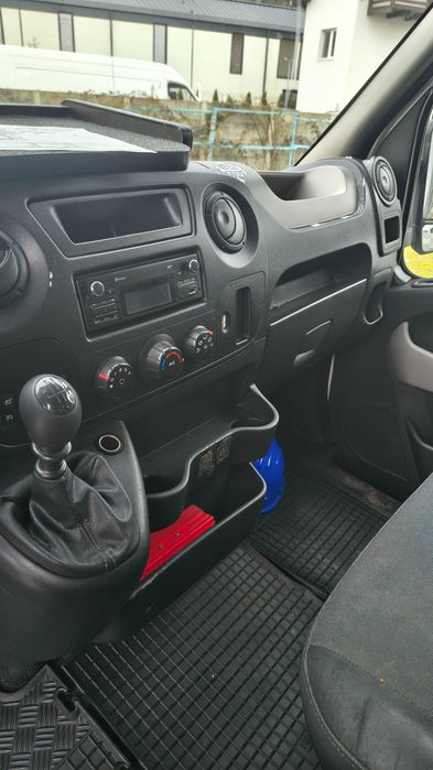 Renault Master 3.5T Prelată – Cabină dormit – Flotă proprie – Gata de muncă