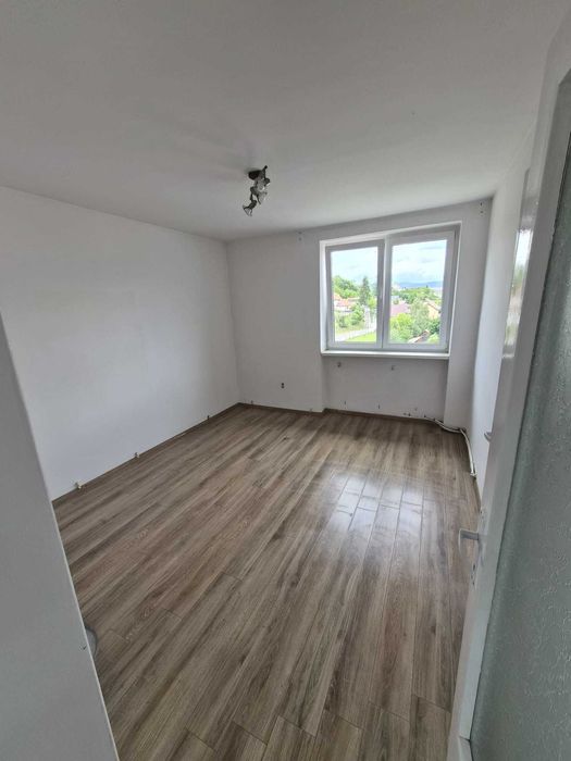 Vând apartament