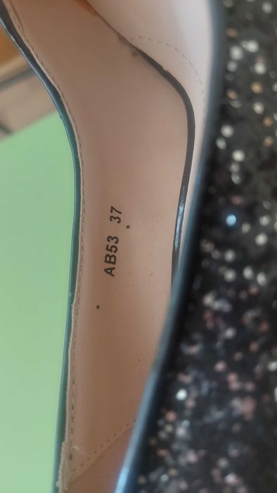 Елегантни дамски обувки