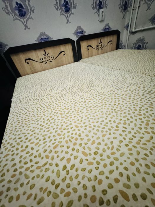 Продам шкаф с двумя кроватями