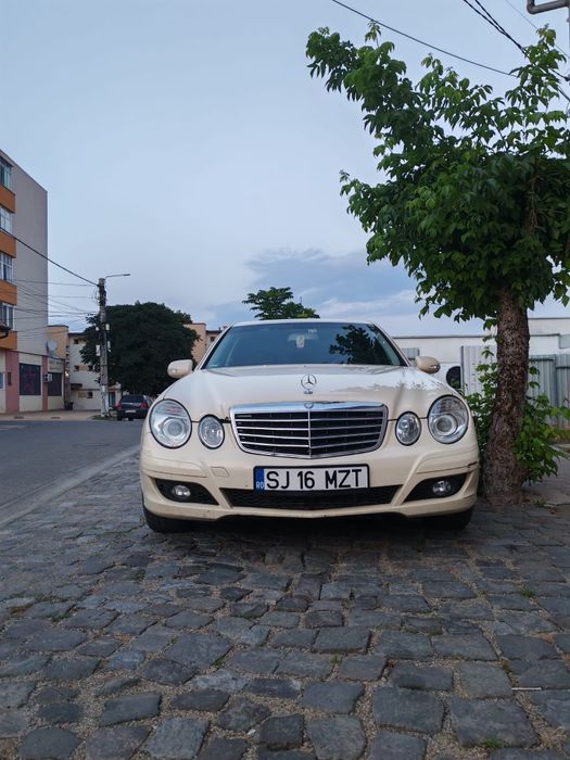Mercedes e class 2.2 d automat smuceste