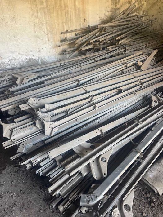 ISSIQXONA anjomlari sotiladi!