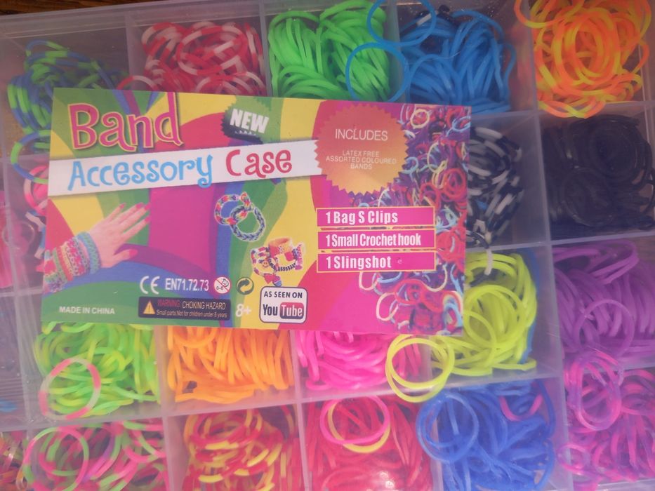 Kit complet elastice impletituri. Loom bands. 950 buc. Sigilat!