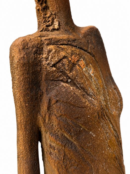 Sculptura "Uriel" creată de Marie-Madeleine Vitrolles în anul 2023