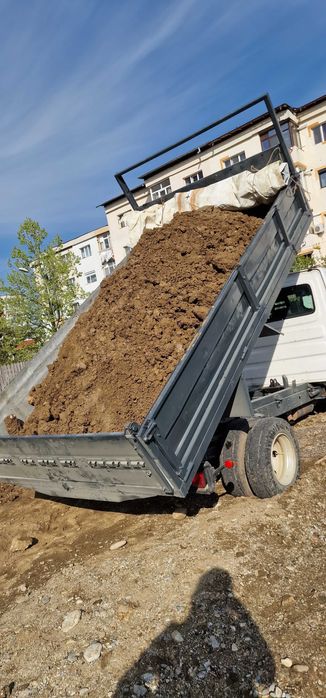 Nisip, pietriș, pământ, balustru, margaritar