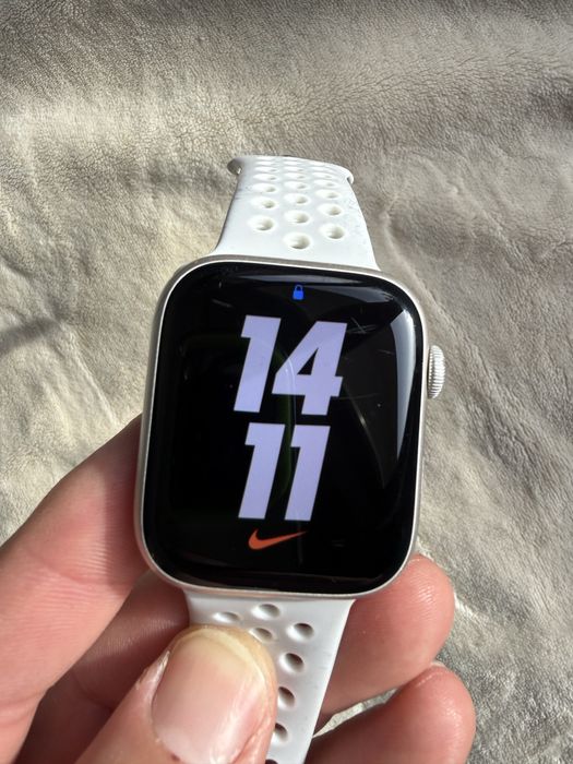 Apple watch 7 nike