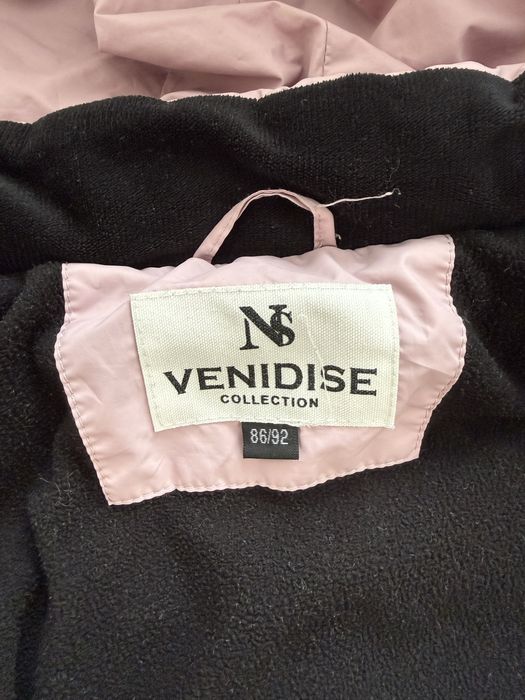 Зимний комбинезон для девочки