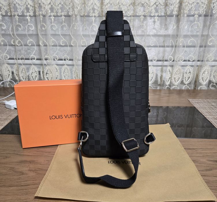 Мъжка чанта louis vuitton