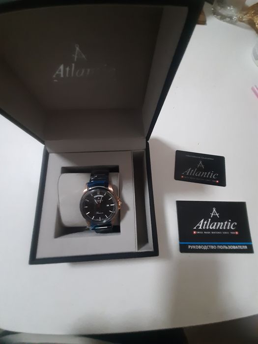 Часы швейцарские