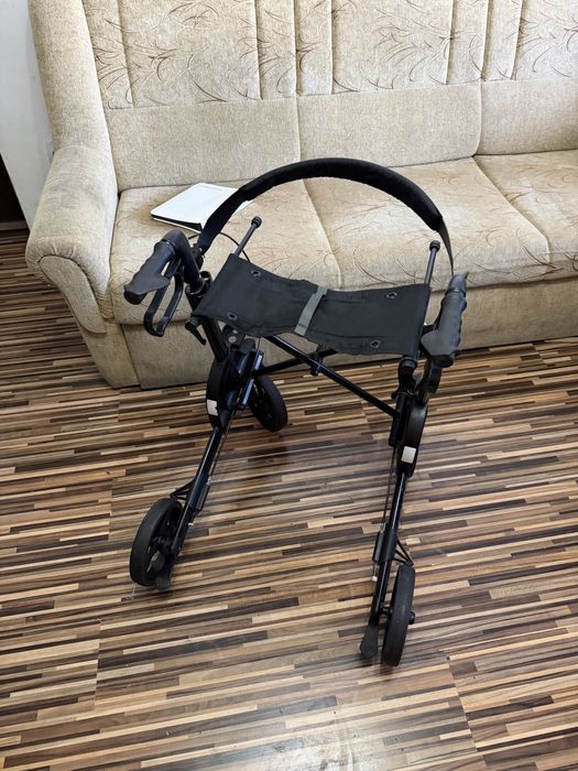 Cadru deplasare batrani dizabilitati din aluminiu