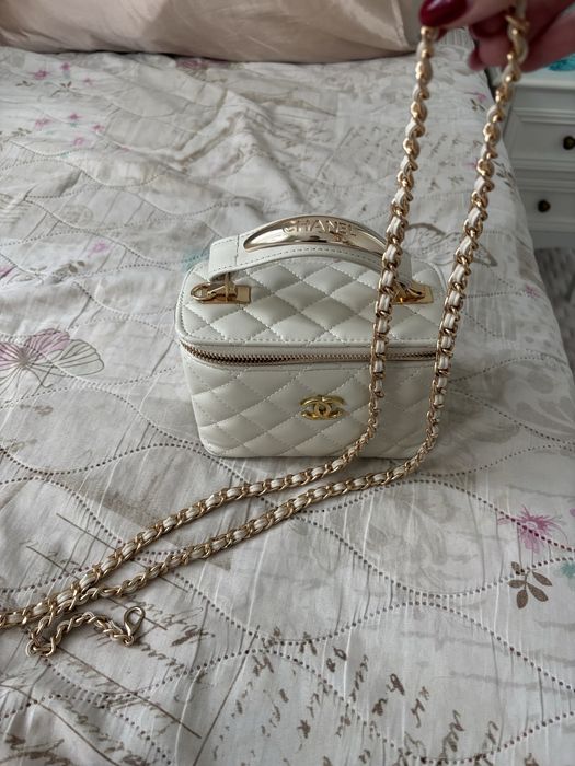Бяла чанта Chanel