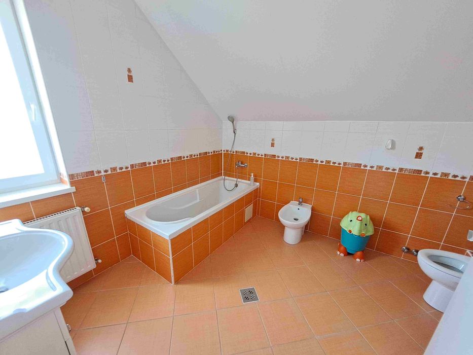 Inchiriez casa in Tg. Mures, Unirii
