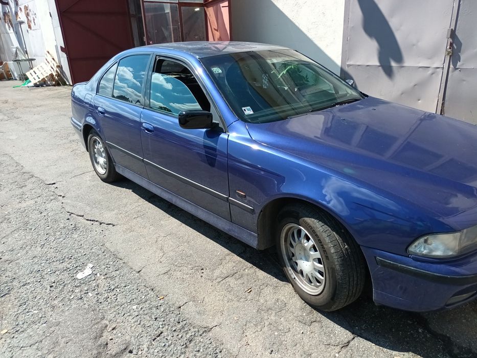 BMW  520.  Бензин Газ