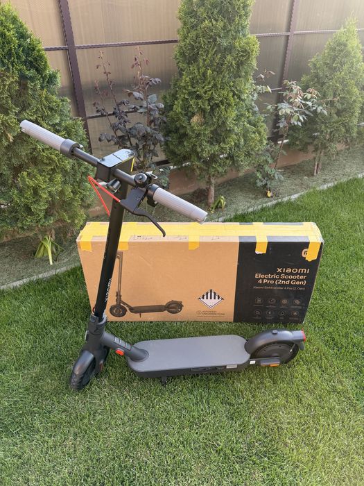 Trotineta Xiaomi Electric Scooter 4 Pro( generatia a 2 a)